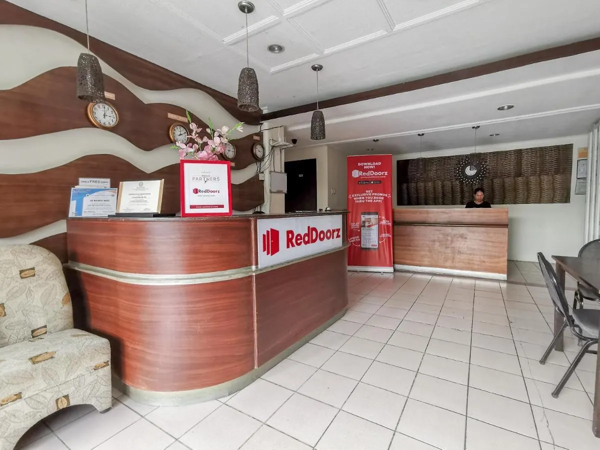 Reddoorz Near Damosa Lanang Davao Hotel